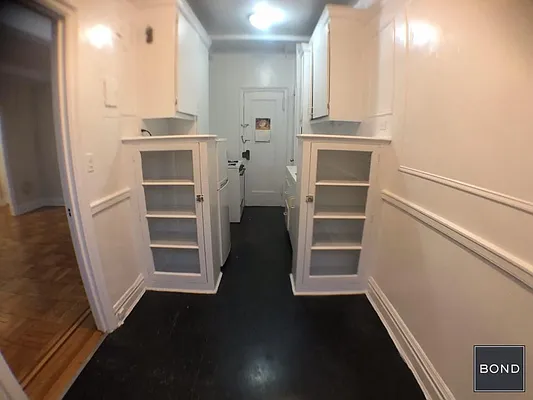 Rented by Bond New York | media 10