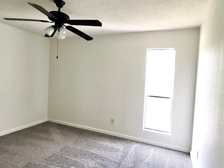 1809 Potomac Pl #C — Photo 10
