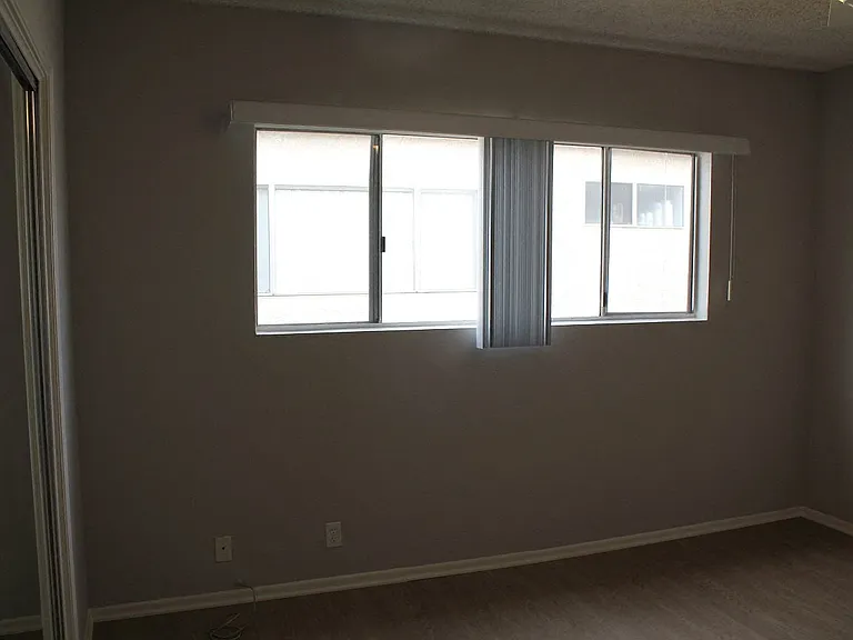 Lido Apartments - 3671 Midvale Ave — Photo 10