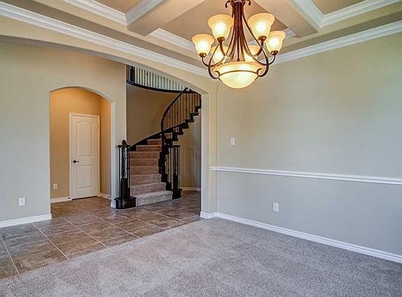 4th image of 2501 Perdenales Dr