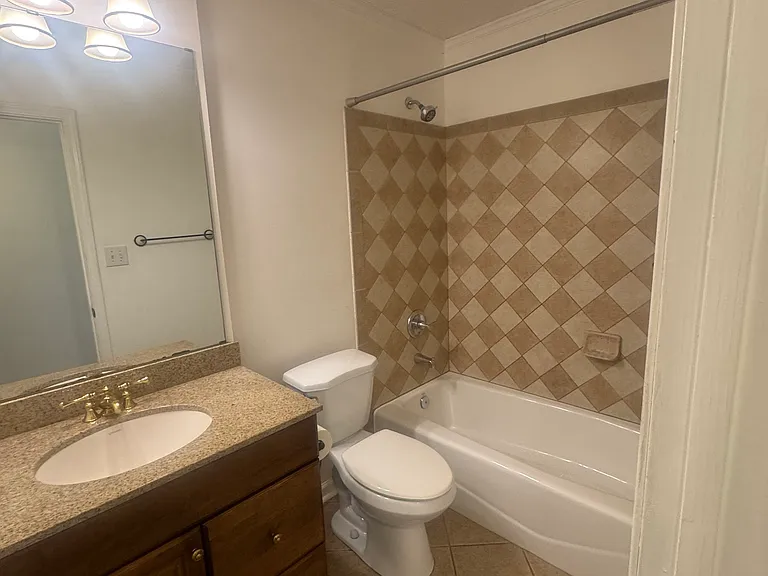 105 Fox Trail Pl — Photo 18