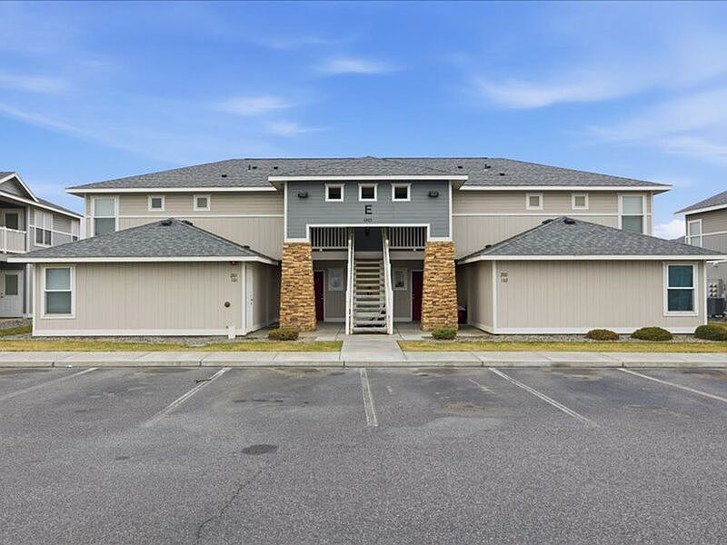 1st image of 6405 Chapel Hill Blvd #E101