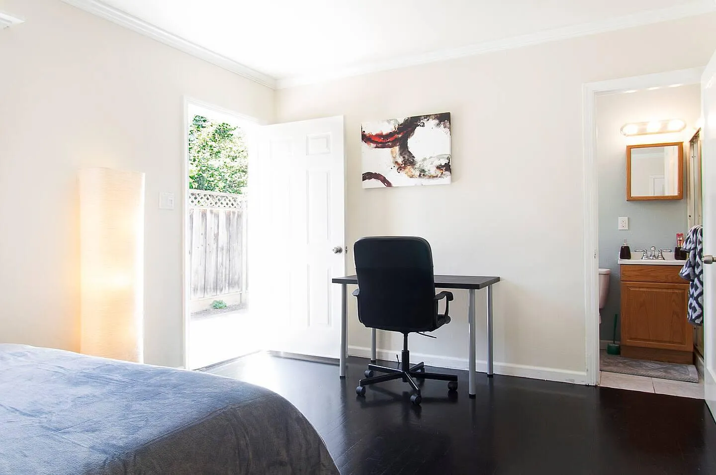 1 bed, 350 sqft, $1,400 — Photo 3