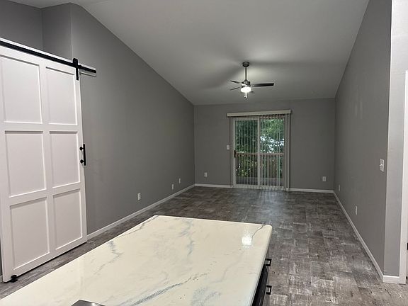 2nd image of 1051 Minns Dr #2