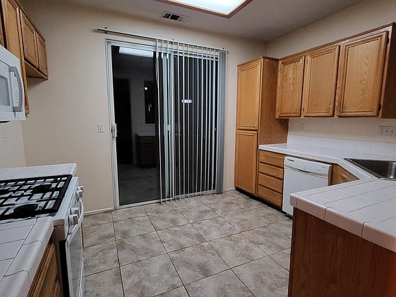 3rd image of 31881 Calle Ballentine