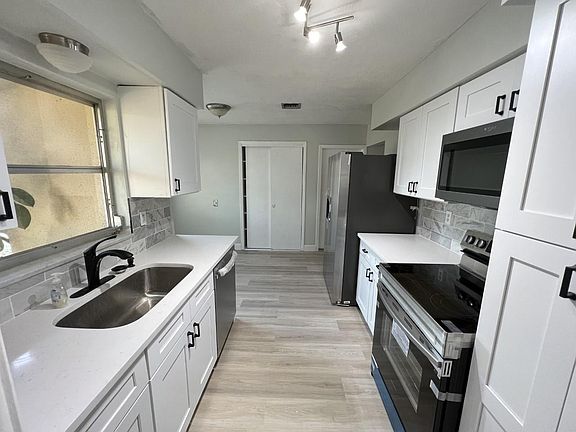 4th image of 6917 300th Ave N