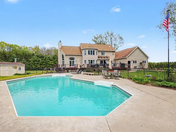 17634 Meceola Rd, Hersey, MI 49639