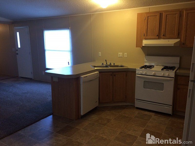 2nd image of 9253 W Lakeside Dr