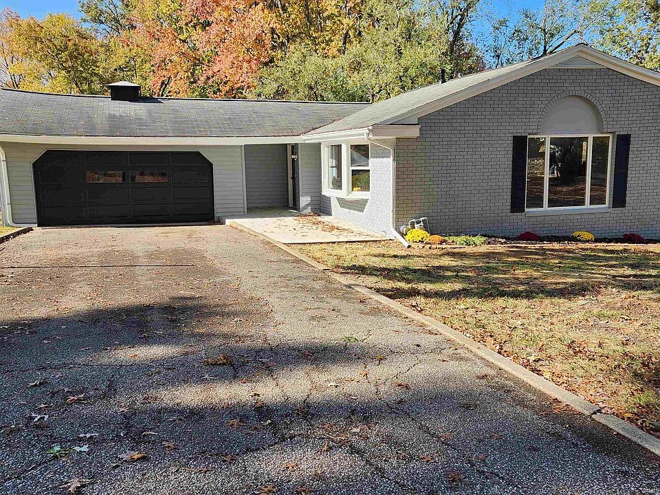 1st image of 2228 Heritage Ave