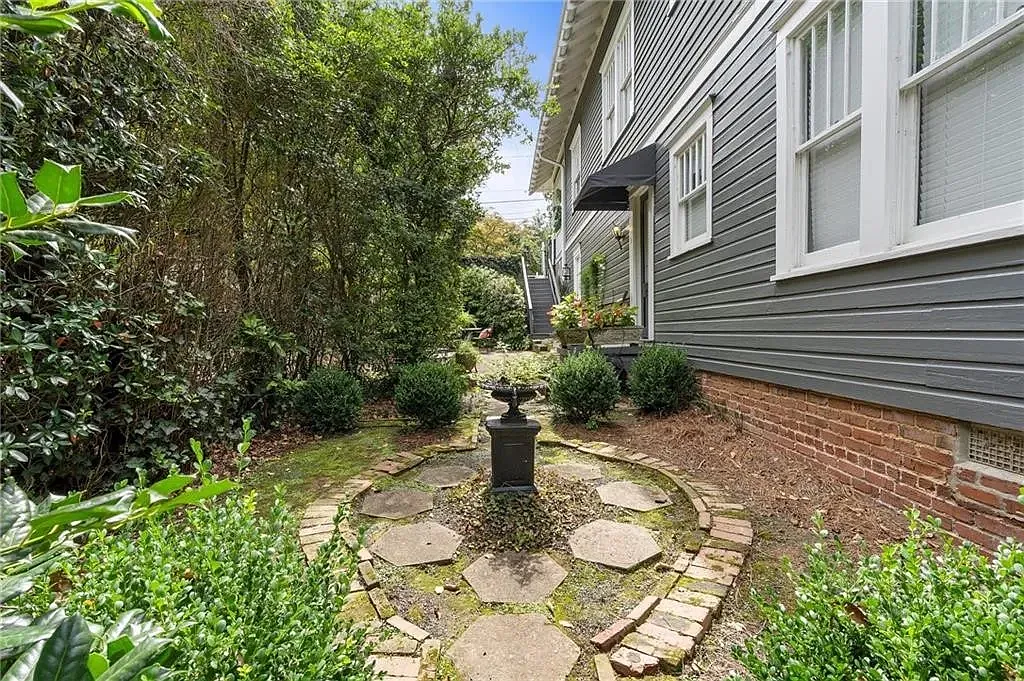 1 bed, $2,150 — Photo 3