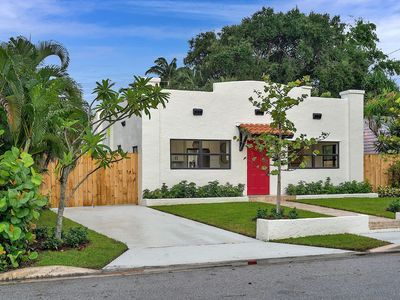 820 N Palmway, Lake Worth, FL, 33460