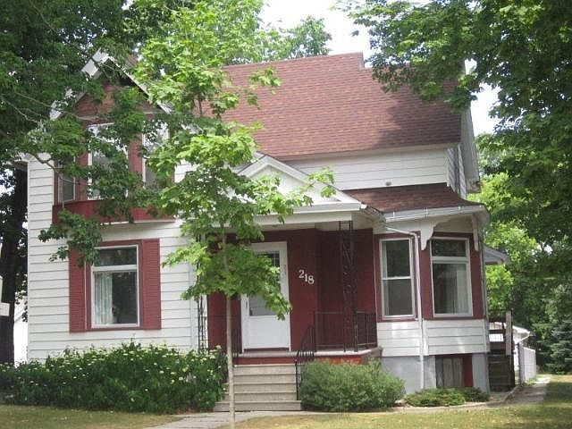 1st image of 218 Forest Ave