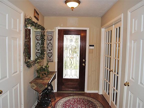 3rd image of 6806 Grant Dr