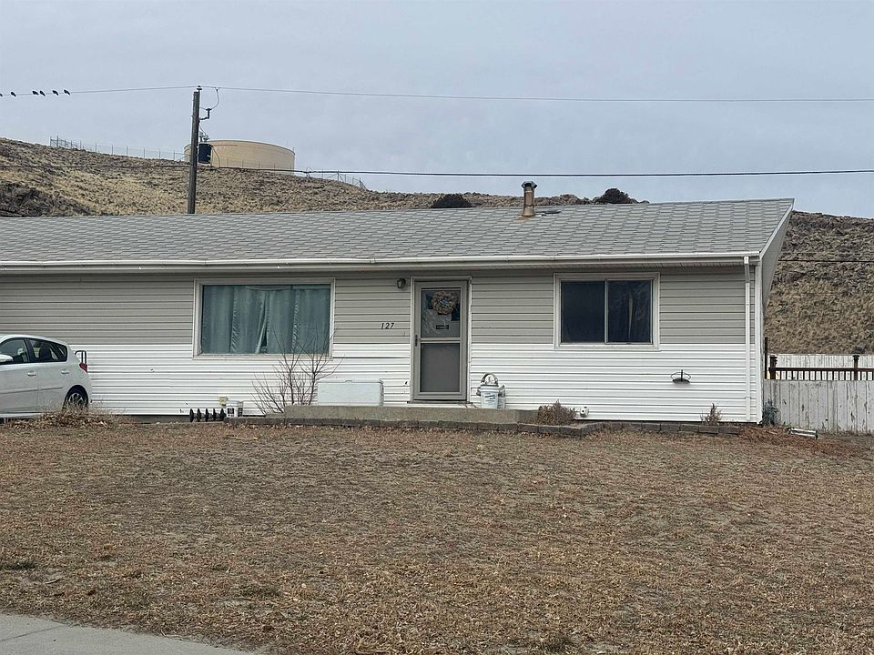 1st image of 127 El Rancho Dr