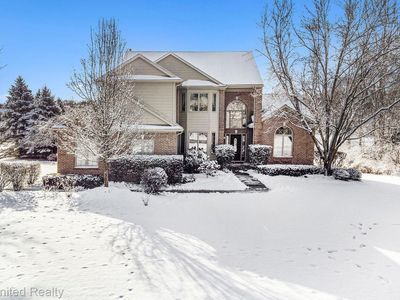 1340 Pond Bluff Way, Brighton, MI, 48114