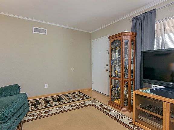 5th image of 11275 Camarosa Cir