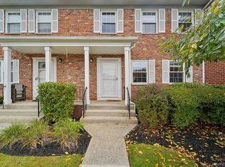 463 Hopi Ct, Suffern, NY 10901