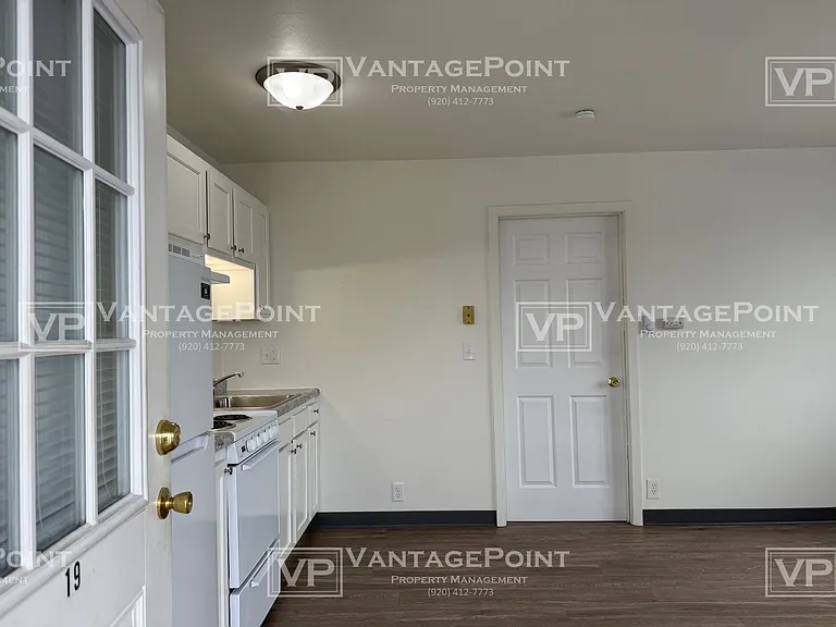 1914 Division St #1920 — Photo 13