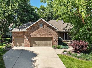 39 Hawk Feather Cir, Madison, WI 53717