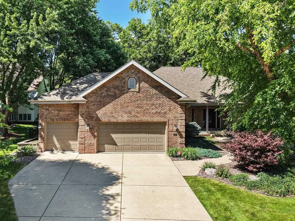 39 Hawk Feather Circle, Madison, WI 53717