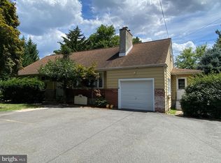 16 Federal City Rd, Ewing, NJ 08638