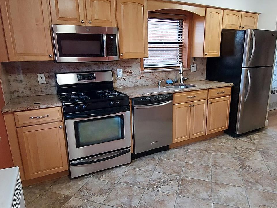 1st image of 6142 69th Ln Floor 2