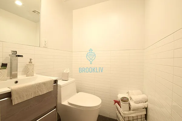 Rented by null | media 57