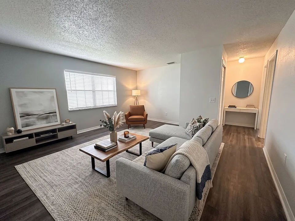 Open House Saturday 9/19 @ 11am-1pm Modern 2BR/2BA Apartments at Woodland Heights | Washer & Drye...