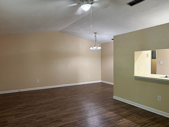 2nd image of 1502 Belmont Trce #1502