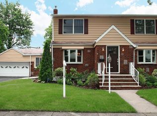 22 Ottawa Ave, Hasbrouck Heights, NJ 07604