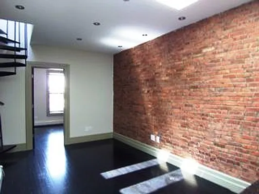 Rented by Friedman Roth Realty | media 19