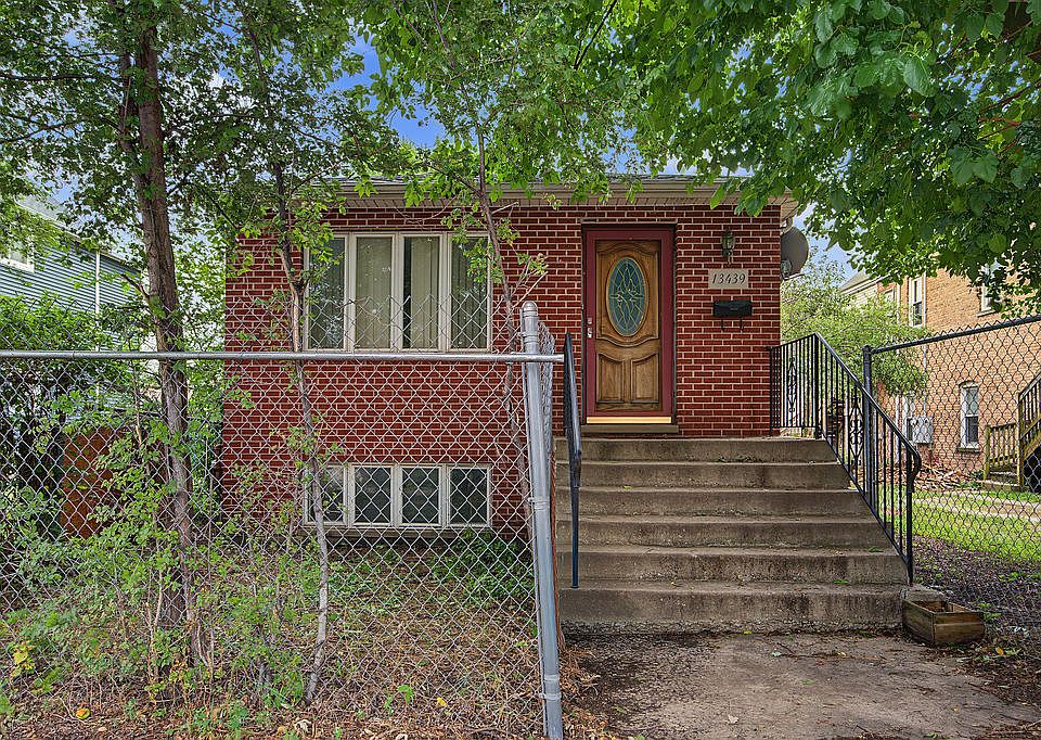 1st image of 13439 S Brandon Ave