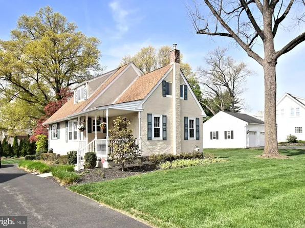 16 W Hartranft Blvd, East Norriton, PA 19401