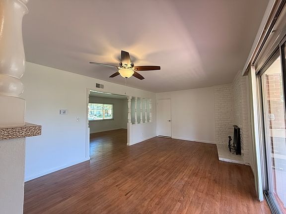 3rd image of 21728 Parthenia St