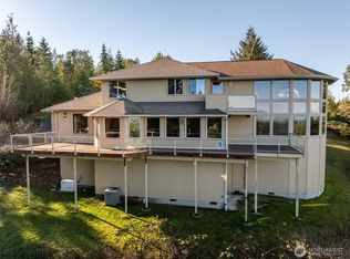 721 Sunset Heights Dr, Port Angeles, WA 98363