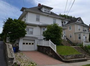 511 Dyckman St, Peekskill, NY 10566