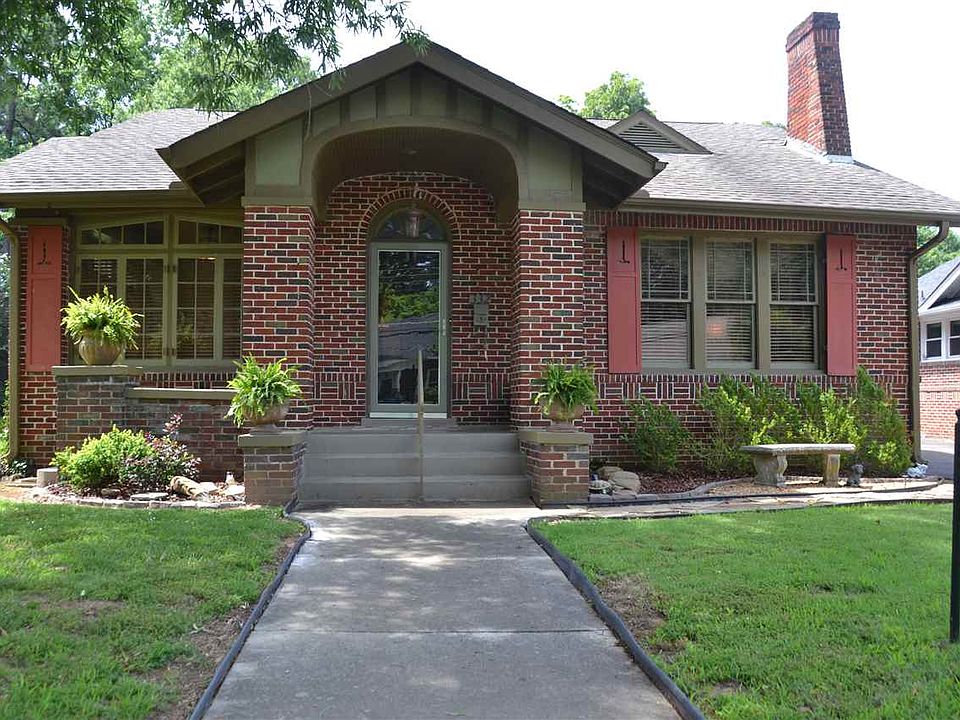 1st image of 332 Westwood Ave
