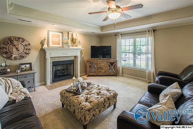 3 bed, 2.0 bath, 1668 sqft, $1,800 — Photo 4
