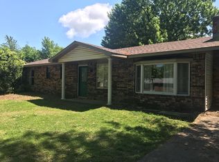 1825 S East St, Rogers, AR 72756