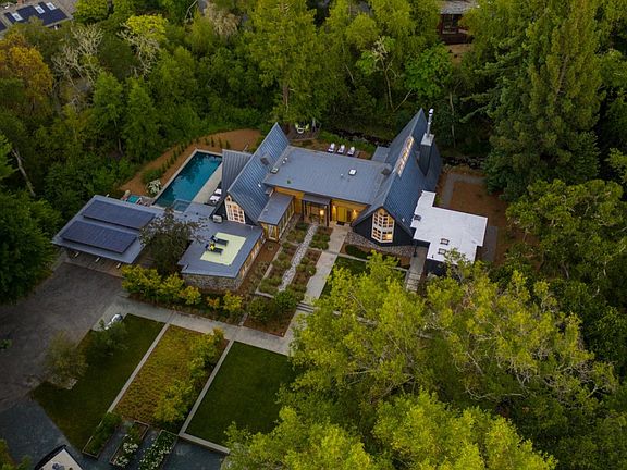 5th image of 135 Willowbrook Dr