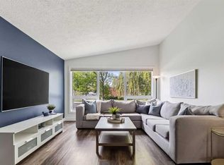 6516 S Crowchild Trl SW, Calgary, AB T3E 5R5