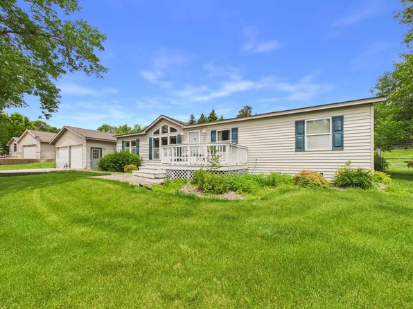 113 E Ridgeview Dr, Starbuck, MN 56381