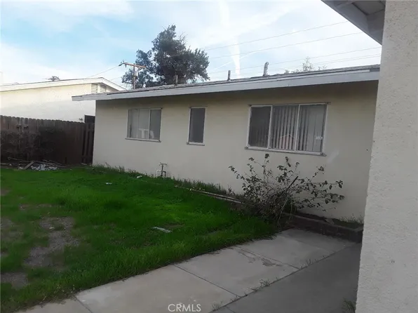 535 W Van Koevering St, Rialto, CA 92376