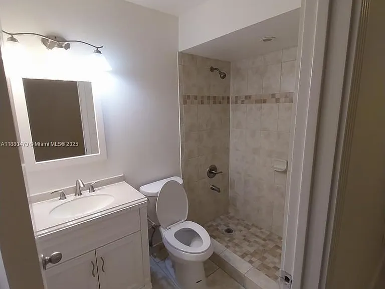 5027 SW 139th Ct #5027 — Photo 7