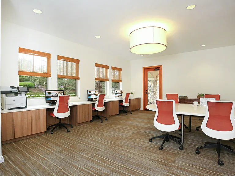 Pacific View Apartment Homes — Photo 12
