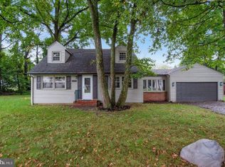 610 Cedar Crest Dr, Penns Grove, NJ 08069