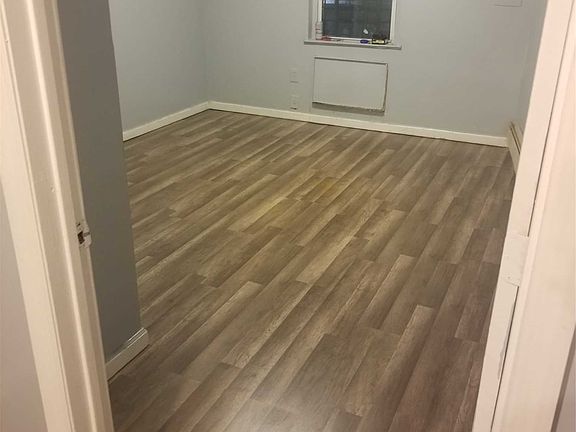 5th image of 304 Beach 66th St