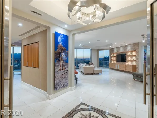 2747 Paradise Rd Unit 3604, Winchester, NV 89109