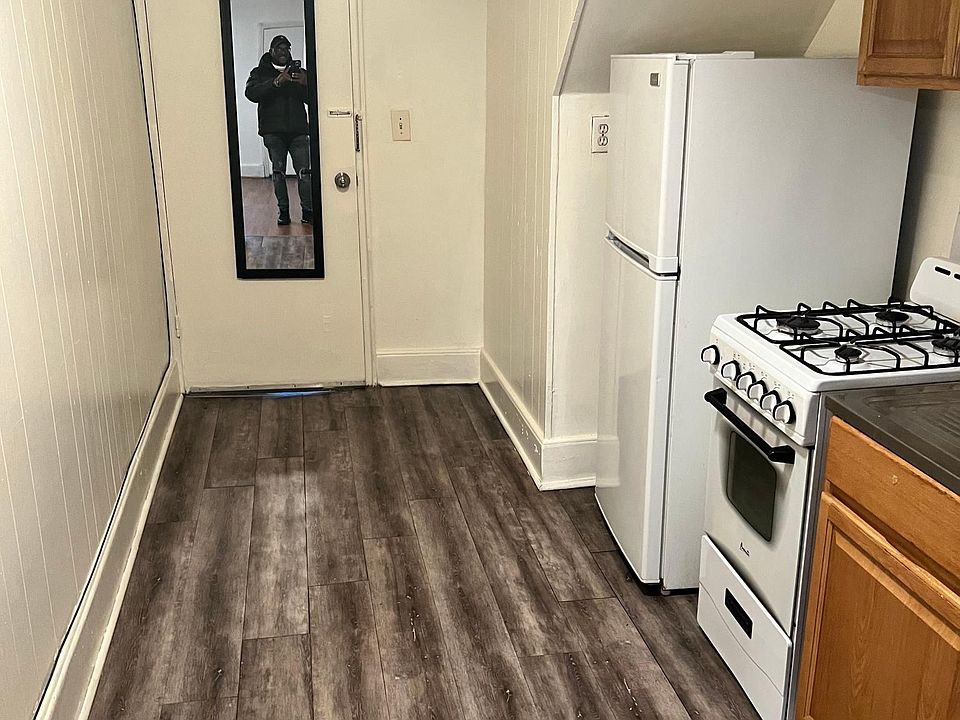 1st image of 1048 E 233rd St #1