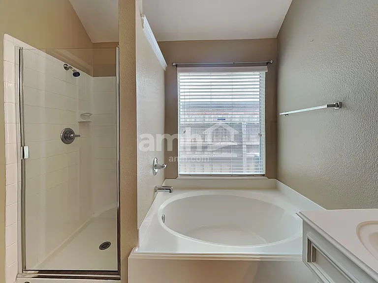 4642 Early Autumn Ct — Photo 13